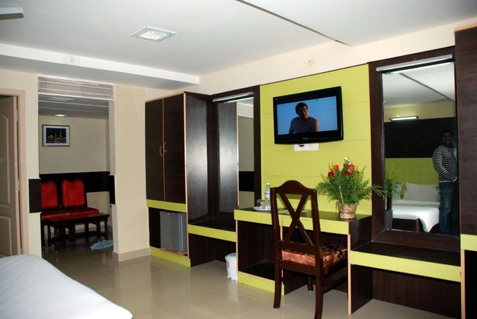 Mgr Regency Hotel Puducherry Compare Deals - 