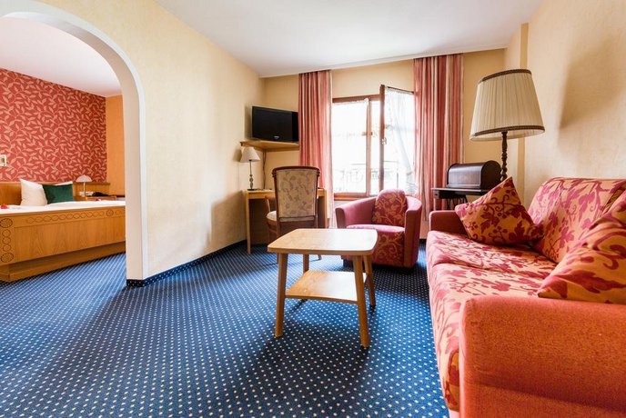 Hotel Lowen Weinstube Meersburg Compare Deals