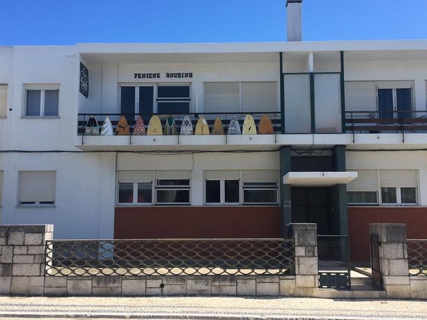Peniche Housing Tree The Company
