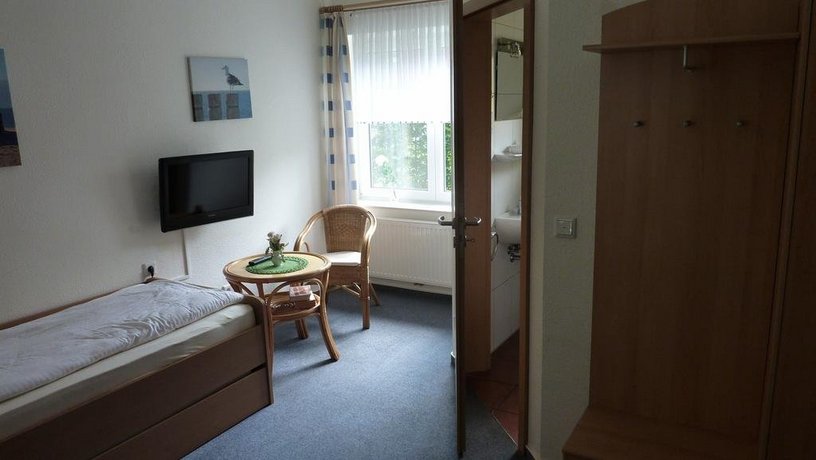 Hotel Garni Goldener Anker Greetsiel Compare Deals