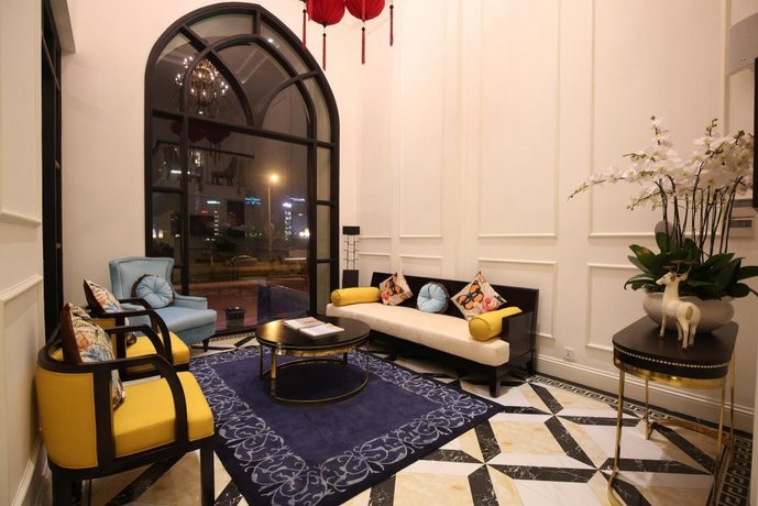 아달린 호텔 앤드 스위트, Adaline Hotel and Suite