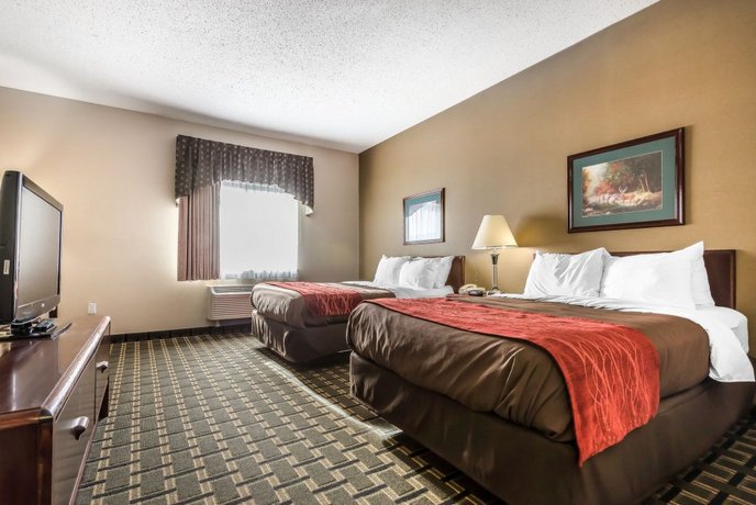 Comfort Inn Batavia Darien Amusement Park Area Compare Deals