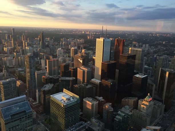 토론토 퍼니시드 리빙 토론토, Toronto Furnished Living Toronto