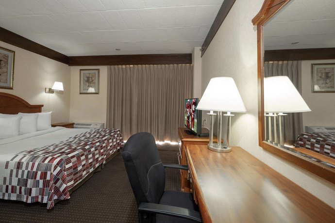 Red Roof Inn And Suites Newark Delaware Compare Deals