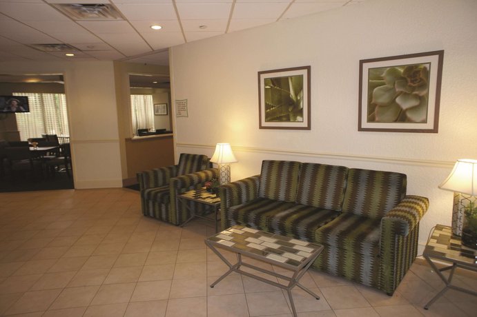 Inn Suites Nashville Airportopryland Compare Deals - 