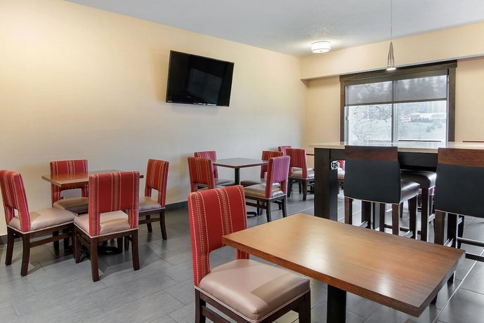 Comfort Suites Vancouver Mall Compare Deals