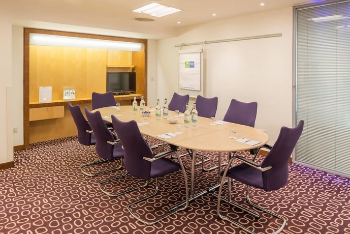 Holiday Inn Express London Swiss Cottage Compare Deals