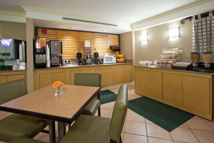 Inn Cheyenne Compare Deals - 