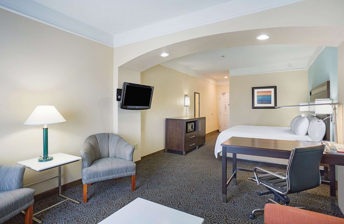 Inn Suites Houston West At Clay Road Compare Deals