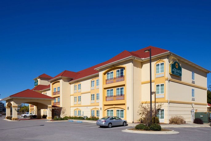 Inn Suites Mobile Tillman S Corner Compare Deals