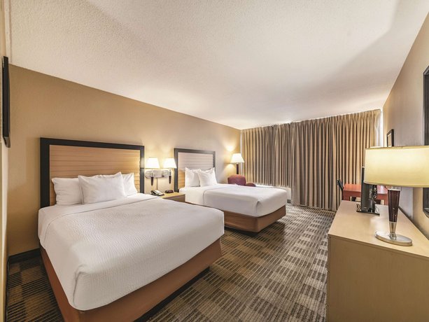 Inn Suites Fairfield Nj Compare Deals