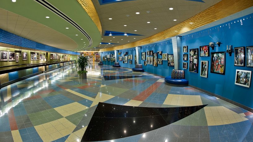 Disney S Pop Century Resort Orlando Compare Deals