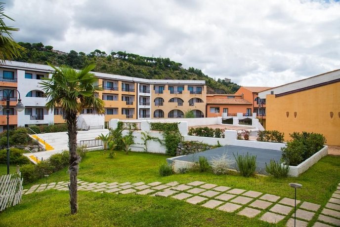 Borgo Di Fiuzzi Resort Spa Praia A Mare Compare Deals - 