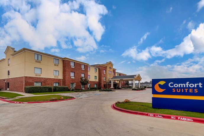 Comfort Suites Ennis Compare Deals