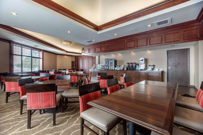 Comfort Suites Green Bay Compare Deals