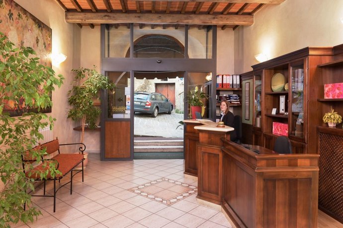 Hotel Dei Capitani Montalcino Compare Deals - 