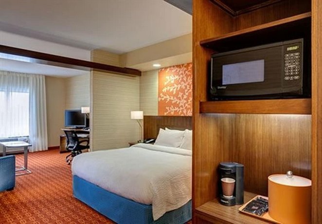 Fairfield Inn Suites By Marriott Fredericksburg Compare Deals