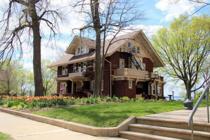 Mendota Lake House Inn,Madison:Photos,Reviews,Deals