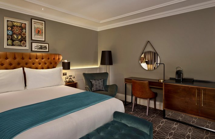100 Queen's Gate Hotel London, Curio Collection by Hilton
