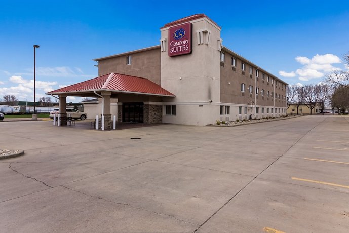 Comfort Suites Sioux Falls Compare Deals