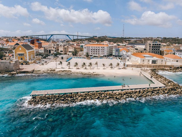 City Suites & Beach Hotel