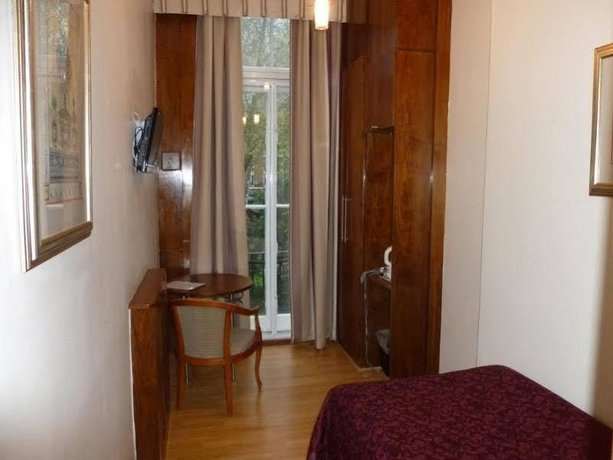 Garden View Hotel London , Compare Deals