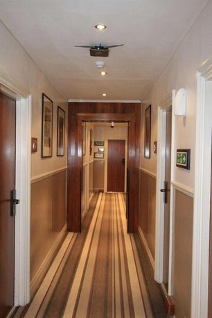 Garden View Hotel London , Compare Deals