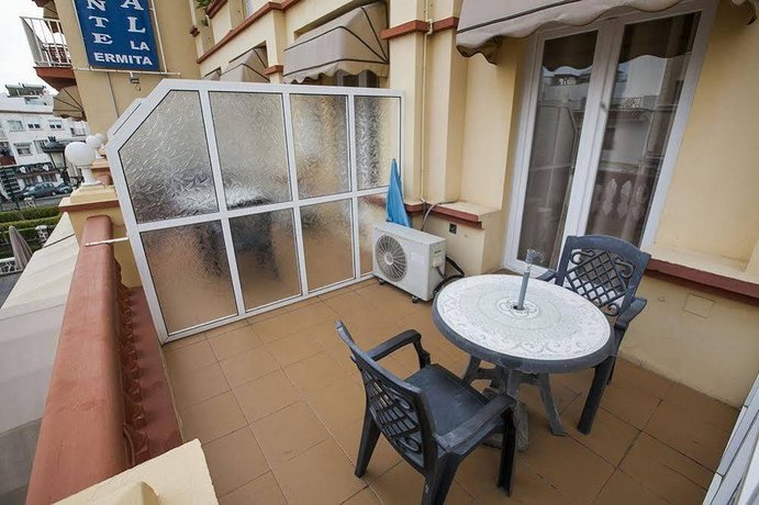 hostal la nuez hostal la nuez