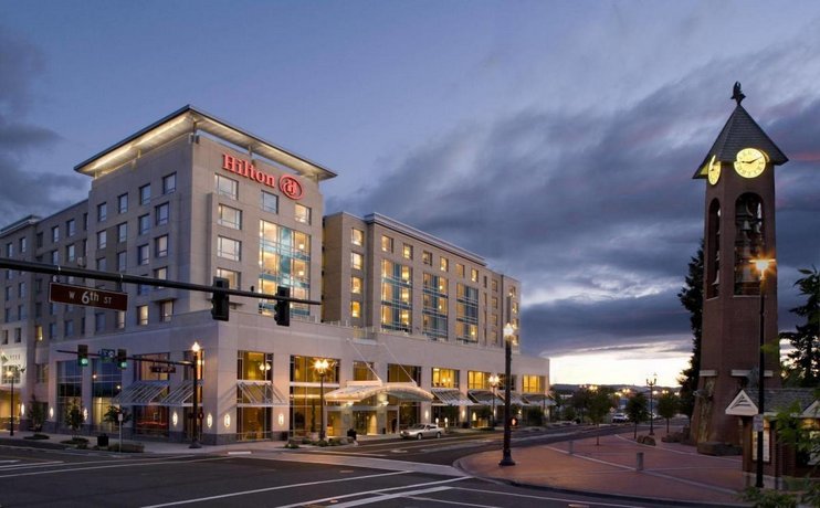 Hilton Vancouver Washington Compare Deals