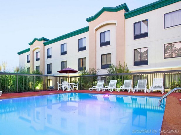 Holiday Inn Express Fort Bragg Fayetteville Compare Deals