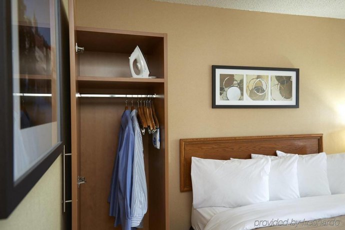Comfort Inn Sept Iles Compare Deals