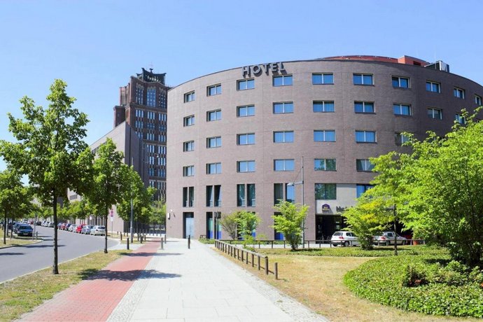 Hotel am Borsigturm, Berlin - Compare Deals