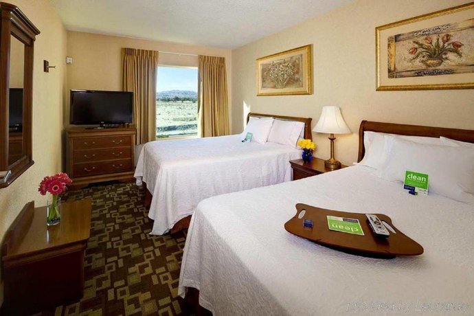 Hampton Inn Suites Palm Desert Compare Deals