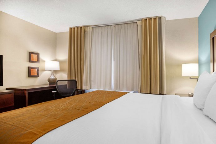 Comfort Inn And Suites Newark Compare Deals
