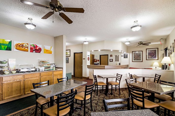 Quality Inn Sheboygan Compare Deals