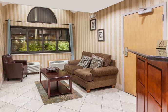 Microtel Inn Suites By Wyndham Knoxville Compare Deals