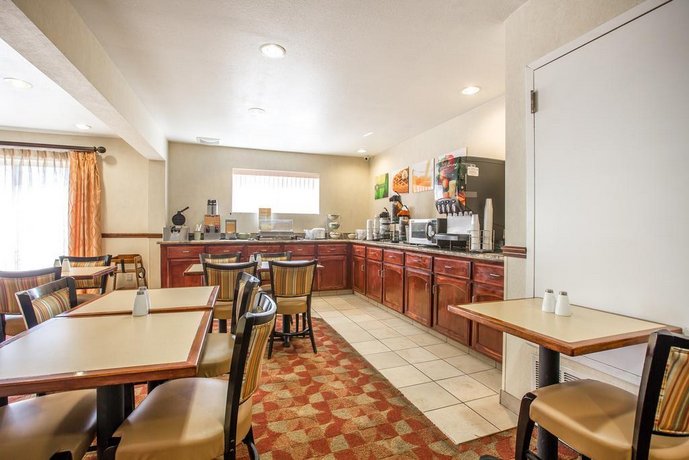 Quality Inn Merced Compare Deals