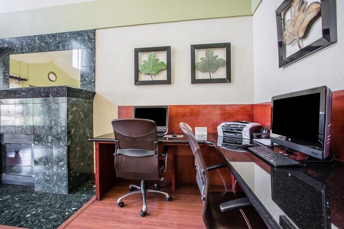 Quality Inn Merced Compare Deals