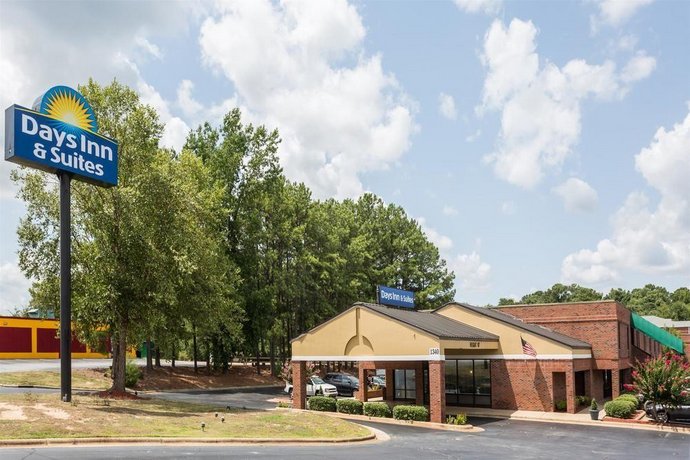 Days Inn Suites By Wyndham Rocky Mount Golden East Compare Deals