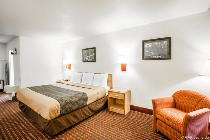 Econo Lodge Truman Inn Sedalia Compare Deals