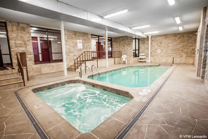 Econo Lodge Truman Inn Sedalia Compare Deals