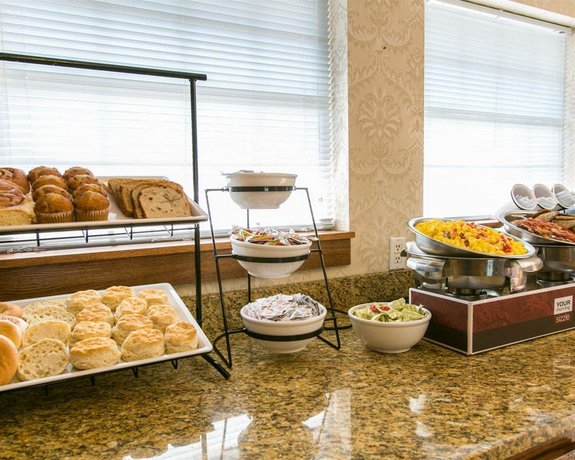 Comfort Inn Warrensburg Station Compare Deals