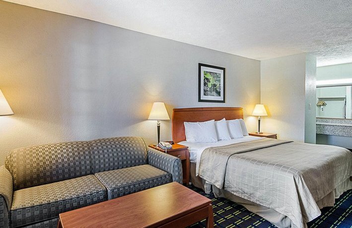 Quality Inn Waynesboro Compare Deals