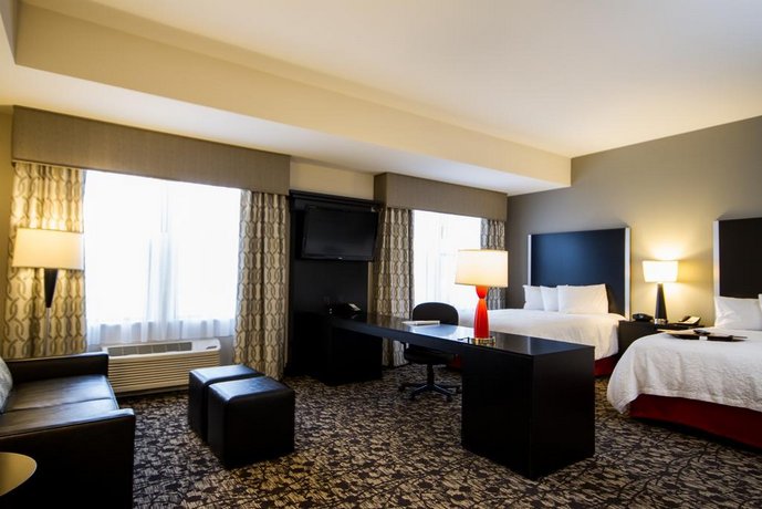 Hampton Inn And Suites Roanoke Airport Valley View Mall Compare