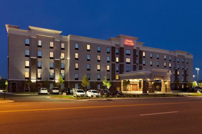 Hampton Inn And Suites Roanoke Airport Valley View Mall Compare