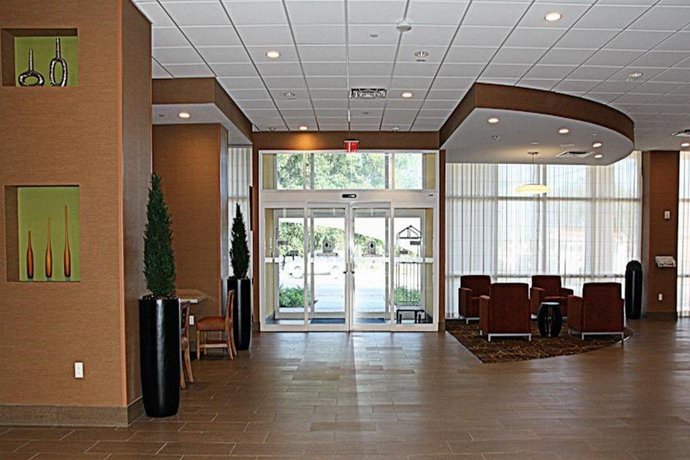 Holiday Inn Express Fort Lauderdale Airport South Compare