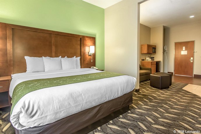 Comfort Suites Rolla Compare Deals