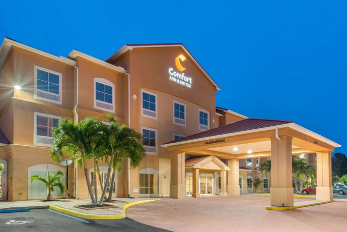 Comfort Inn Suites Fort Myers Airport Compare Deals