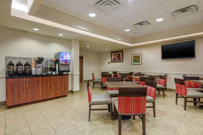 Comfort Inn Suites Fort Myers Airport Compare Deals