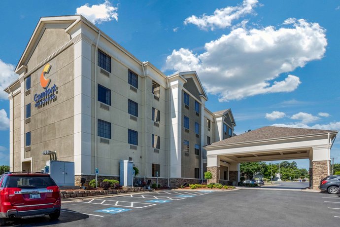 Comfort Inn Suites North Little Rock Near I 40 Compare Deals